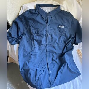 Columbia sports shirt